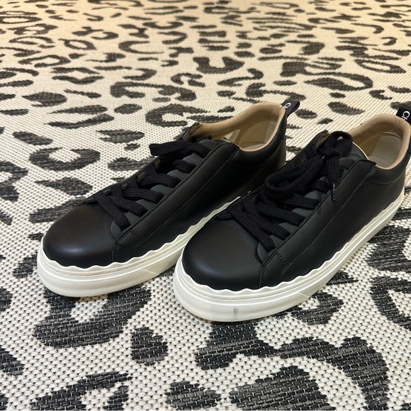CHLOE | Lauren Black Leather Scalloped Sneaker - Picture 6 of 7